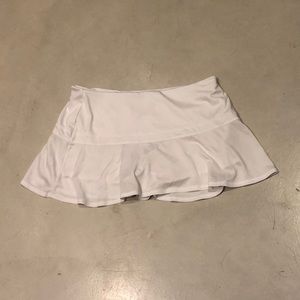 White pleated tennis skirt